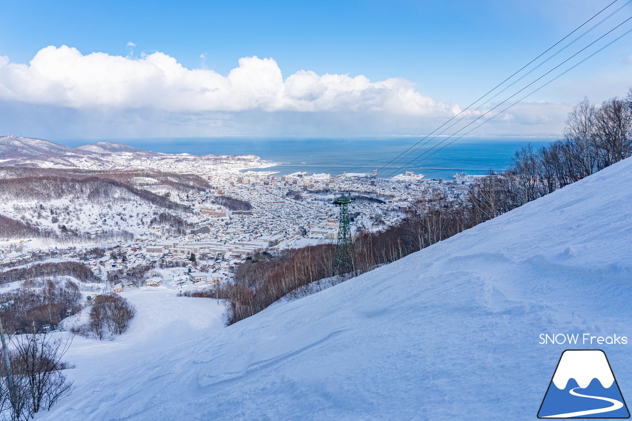 小樽天狗山スキー場｜積雪160cm！例年以上の積雪量でゲレンデはコンディションは最高です！ただいま『天狗山の雪あかり』も開催中(^_-)-☆